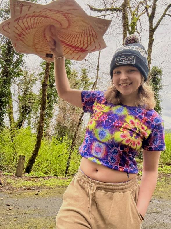 Plasma Daisy Crop Top